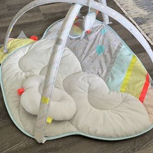 Gym for baby’s !!! Almost new !!